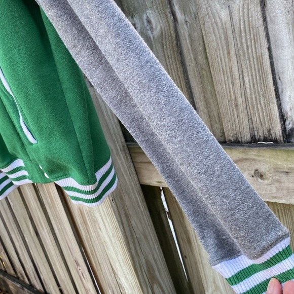 Harry Potter Slytherin jacket size large. - Picture 5 of 16